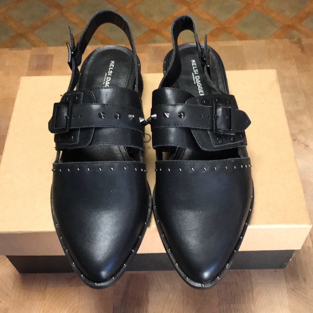 Kelsi Dagger Brooklyn Alexle Slides Size 11